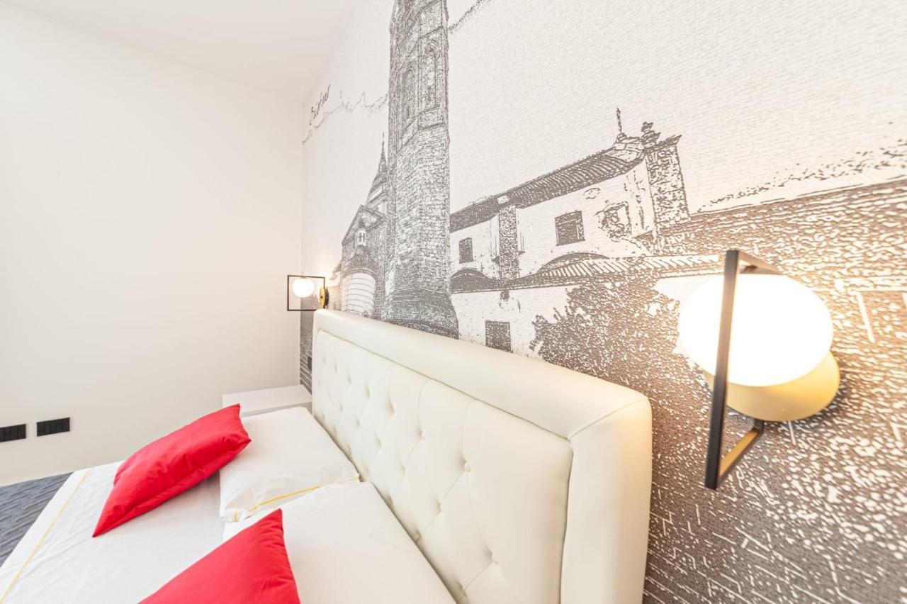Eleonore Elegant Rooms Cagliari Buitenkant foto